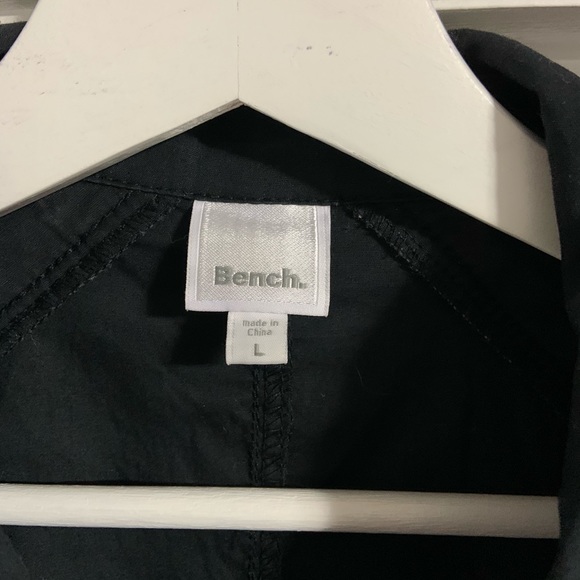 Bench wrap dress - Picture 3 of 3